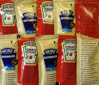 Heinz Selection 12 x 11g Ketchup &amp; 12 x 9.5g Mayonnaise (24 sachets)
