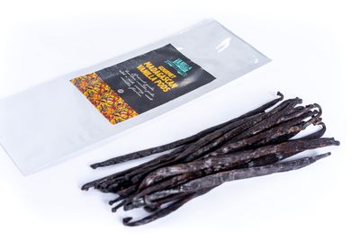 Vanilla Mart - Madagascan Vanilla Pods - Pack of 10 - Grade A Vanilla Beans - Premium Madagascar Vanilla - Vanilla Pods &amp; Beans From Around The Globe