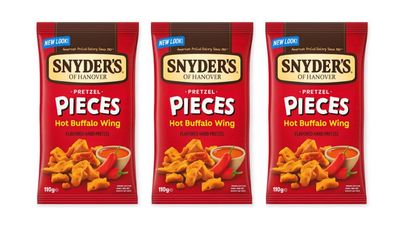 Snyder's Pretzel Pieces Hot Buffalo Wing Flavour - Crunchy Baked Snack, Bold &amp; Spicy Pretzels, 110g Sharing Bag - 3 Pack