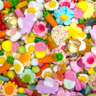 Easter Pick n Mix Easter Egg Sweet Mix Containing Mini Eggs &amp; Easter Themed Pick and Mix