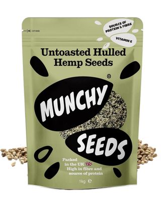 Munchy Seeds Hulled Hemp Seeds, Nutritious Unshelled Hemp Seeds, Perfect With Cereal &amp; Oats, Great Source Of Vegan Protein &amp; Omega 3, High Fibre Hemp Hearts, Hemp Seed Snacks, 1kg