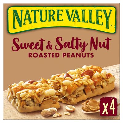 Nature Valley Sweet &amp; Salty Nut Roasted Peanuts Cereal Bars 4 x 30g (Pack of 8, Total 32 Bars)