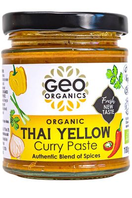Geo Organics Thai Yellow Curry Paste 180g (Pack of 1) Serves 4 Organic & Vegan-Friendly Curry Paste Authentic Restaurant Recipe Base Certified by Soil Association Thai Curry Paste