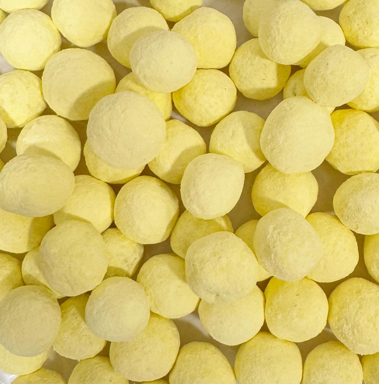 Dusted Toffee Lemon BonBons Bon Bons - 500 Gram Bulk Bag - 500g - Assorted Sweet Pick and Mix for Parties, Gifts, and Sharing.