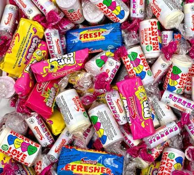 Bulk Assorted Party Candy Mix - 500g Variety Pack of Individually Wrapped Sweets - Celebration & Pick-and-Mix Deluxe Assortment - Perfect for Events, Holidays, and Treat Bags