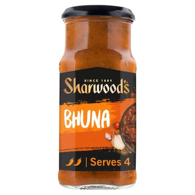 Sharwood's Indian Bhuna Sauce - Spiced Tomato &amp; Onion Curry With Fenugreek Leaf, Medium Heat, 420 g Jar (Pack of 1)