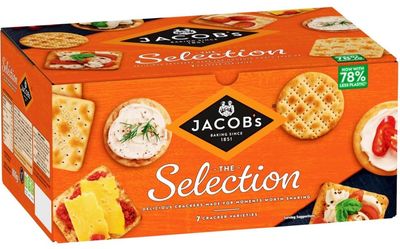 Jacob's Crackers Biscuits for Cheese Selection Box - Digestive, Cream Crackers, Cheddars, Salt & Cracked Black Pepper, Choice Grain, Corbish Wafers