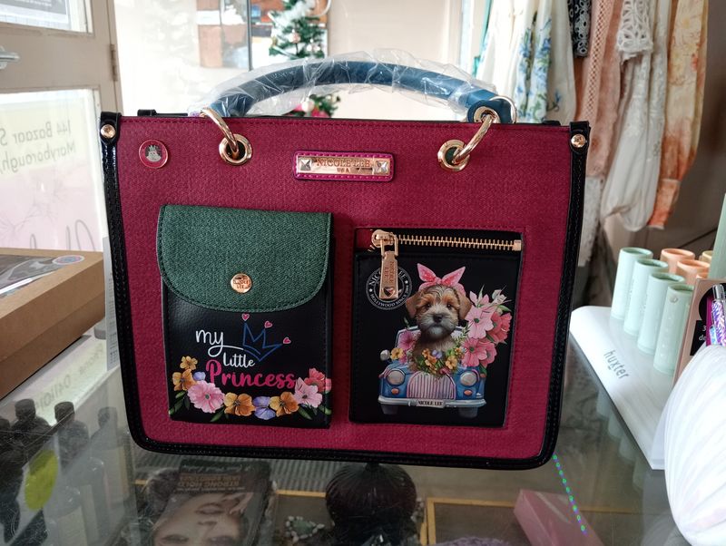 Structured family tote handbag