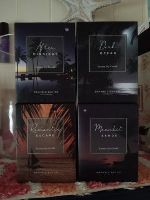 Romantic escape 300g candle