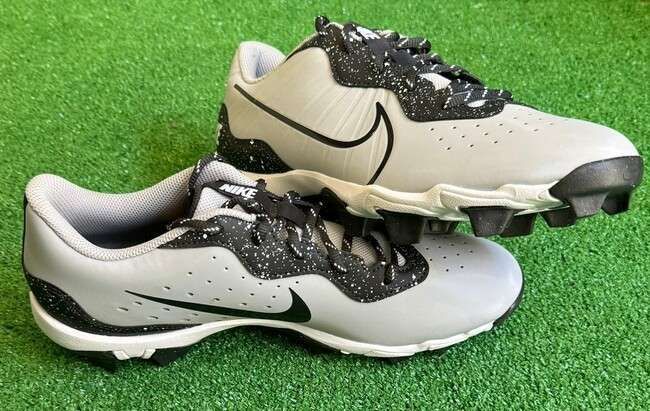 Nike Alpha Huarache 4 KYSTN Gris/Negro