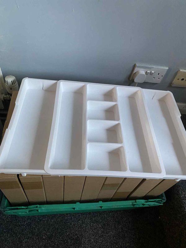 KreuRaxy Cutlery Drawer Organiser - Expandable Kitchen Drawer Storage Organiser - White