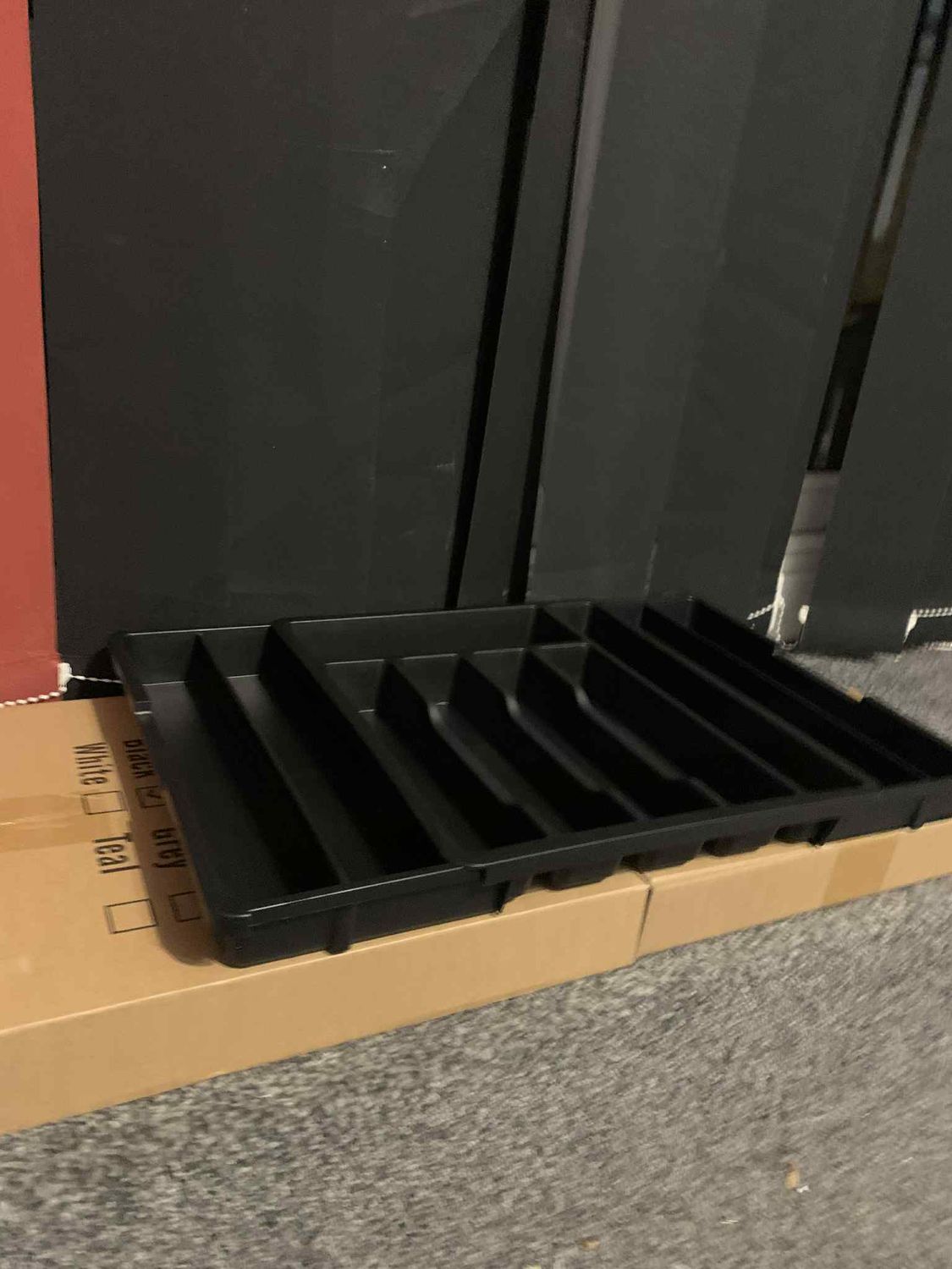 KreuRaxy Cutlery Drawer Organiser - Expandable Kitchen Drawer Storage Organiser - Black