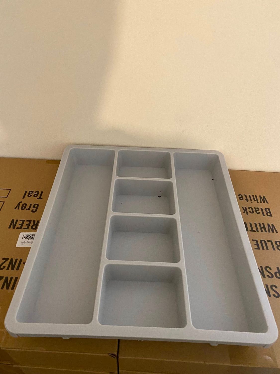 KreuRaxy Cutlery Drawer Organiser - Expandable Kitchen Drawer Storage Organiser - Grey