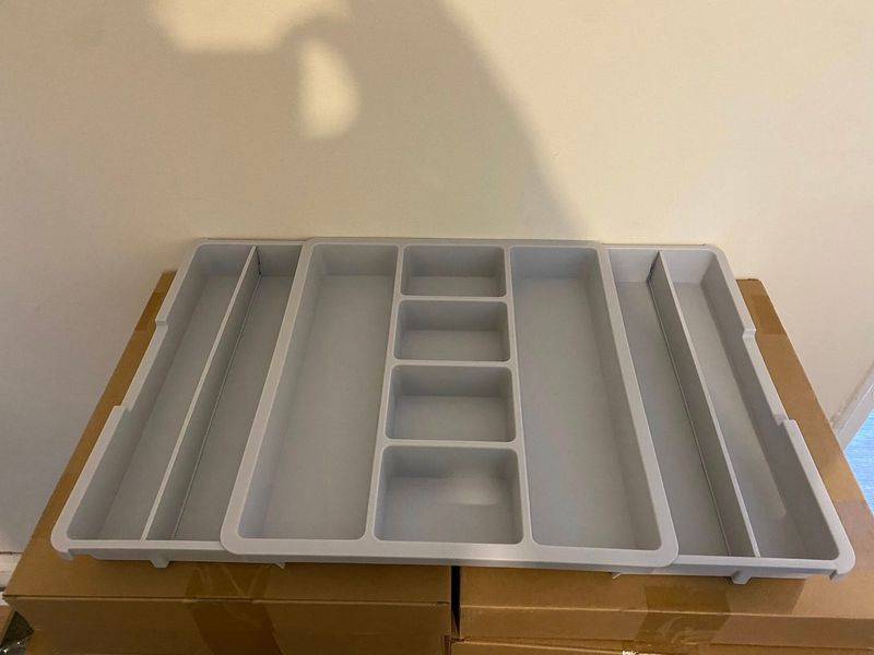 KreuRaxy Cutlery Drawer Organiser - Expandable Kitchen Drawer Storage Organiser - Grey