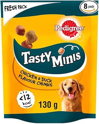 Pedigree Tasty Bites Dog Treats Chewy Cubes with Chicken, 130 g
