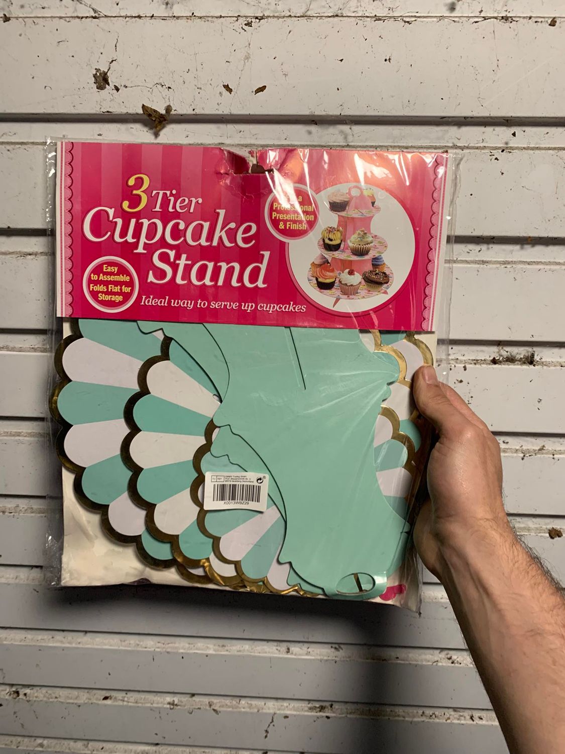 NEW - 3 Tier Cupcake Stand
