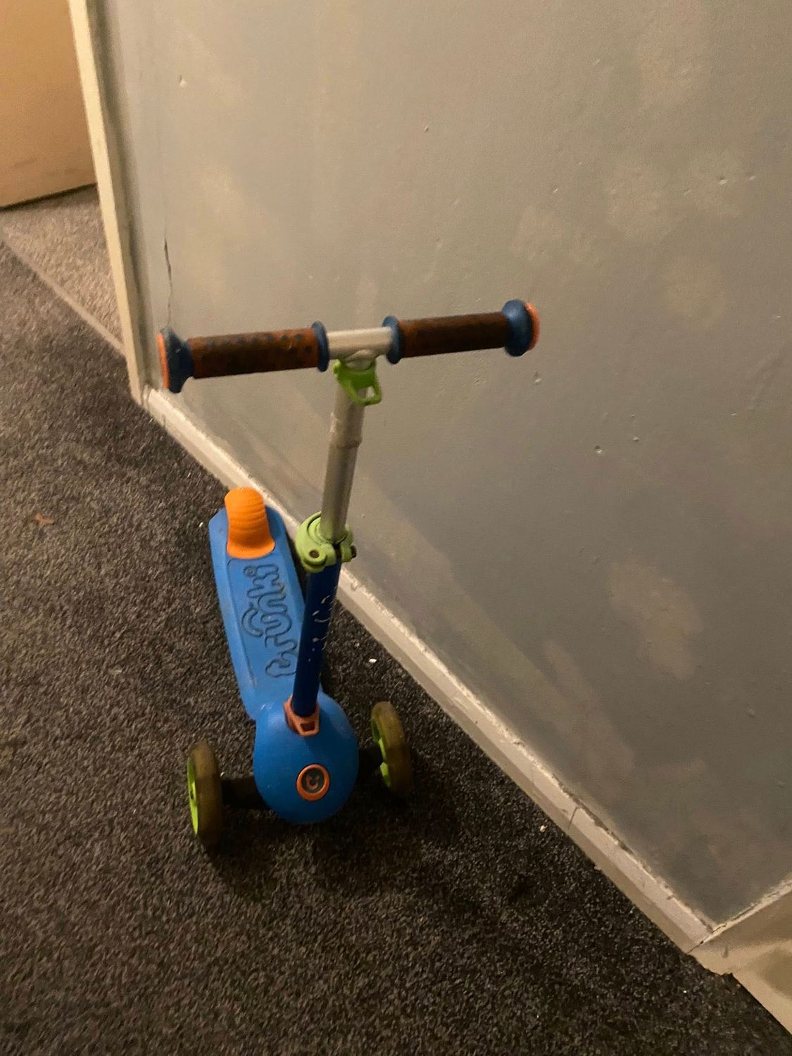 Blue &amp; Green 3-Wheel Boys’ Scooter – Adjustable Handlebar, Fun and Stable Ride for Kids