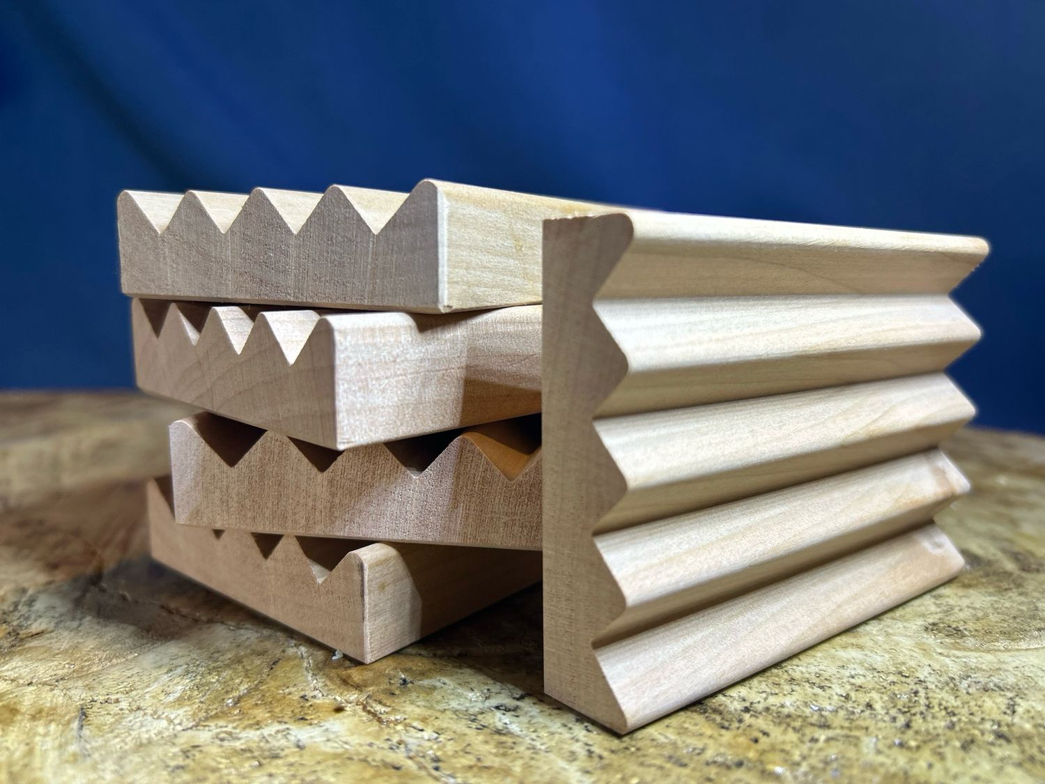 Natural Adler Wood Soap Dish