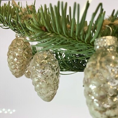 5 Pinecones on a Rope Hanging Decoration DEC-RUBYXM094