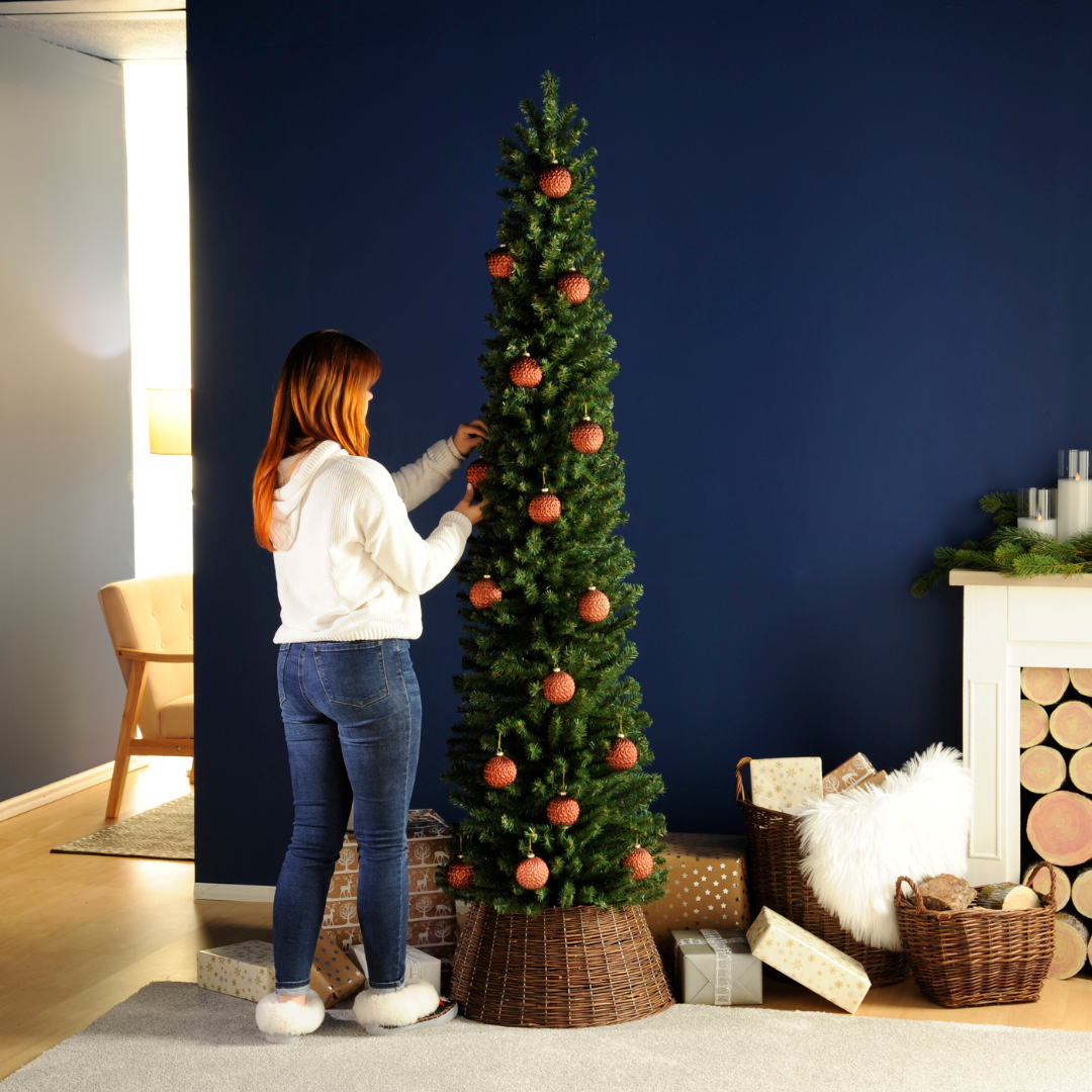 GLENMORE SLIM PINE CHRISTMAS TREE GLENMORE SLIM PINE CHRISTMAS TREE