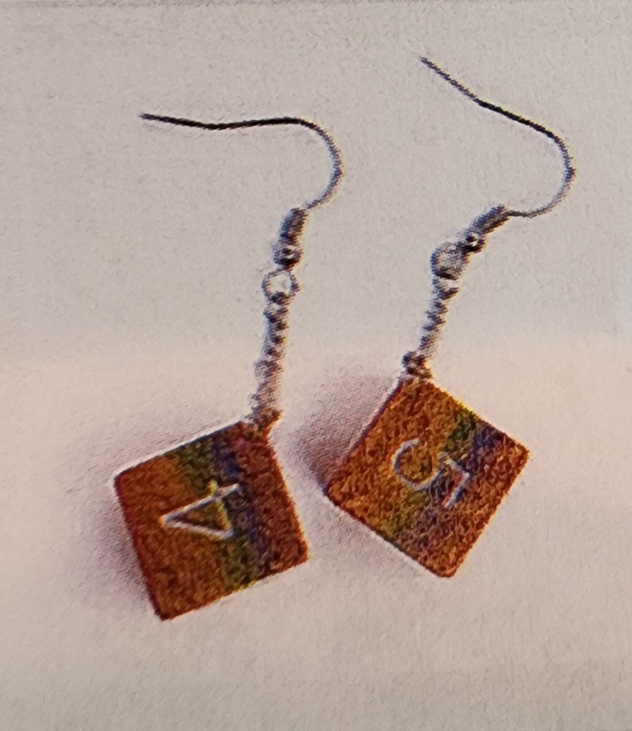 D6 EARRINGS GLITTER RAINBOW