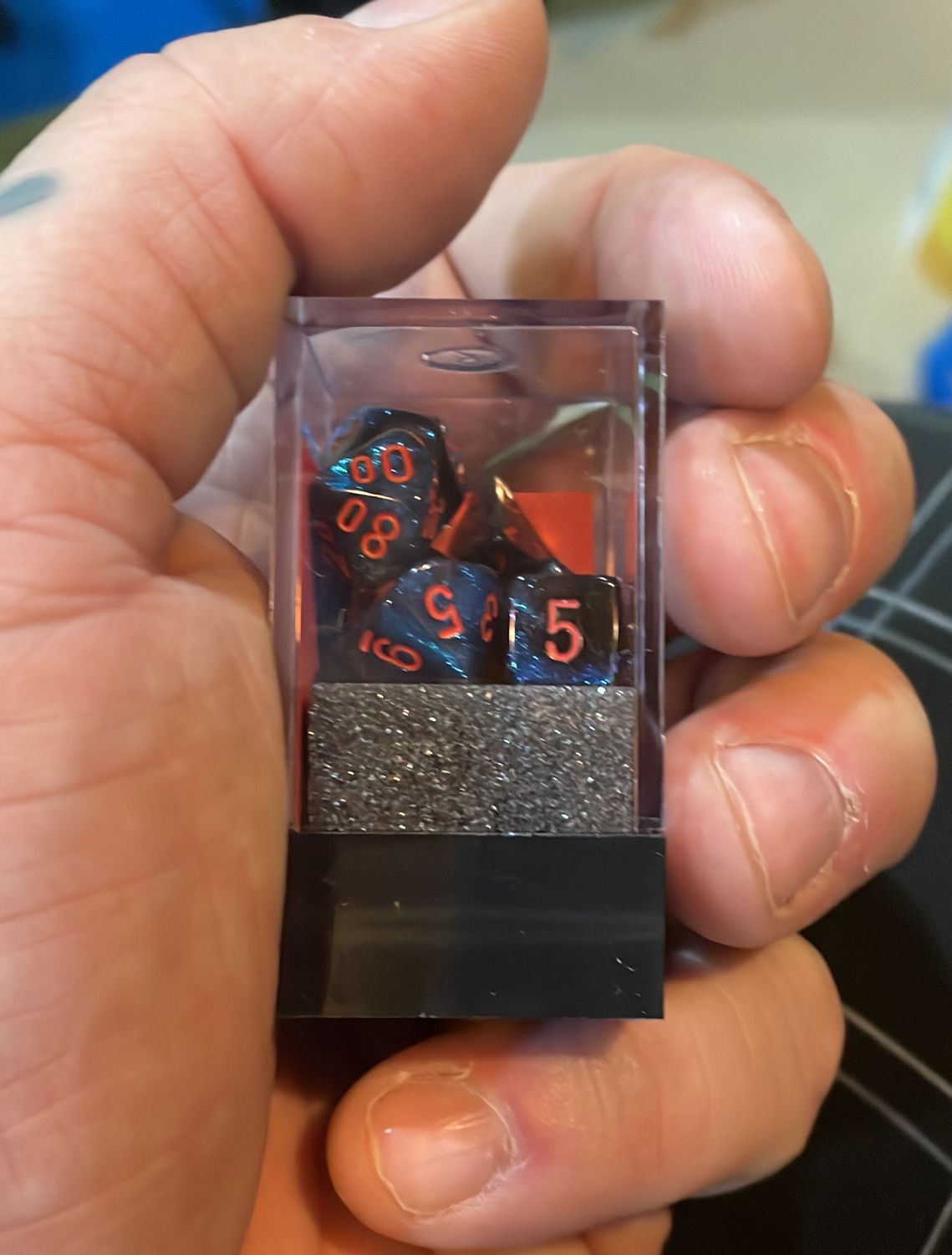 Gemini Black Starlight Red mini dice