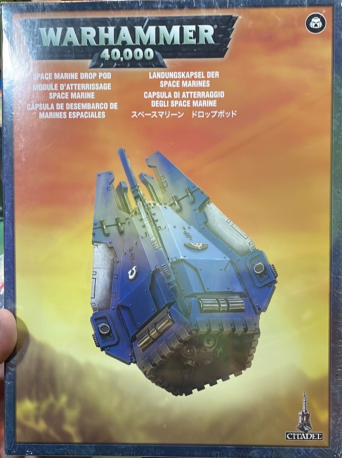Space marine drop pod