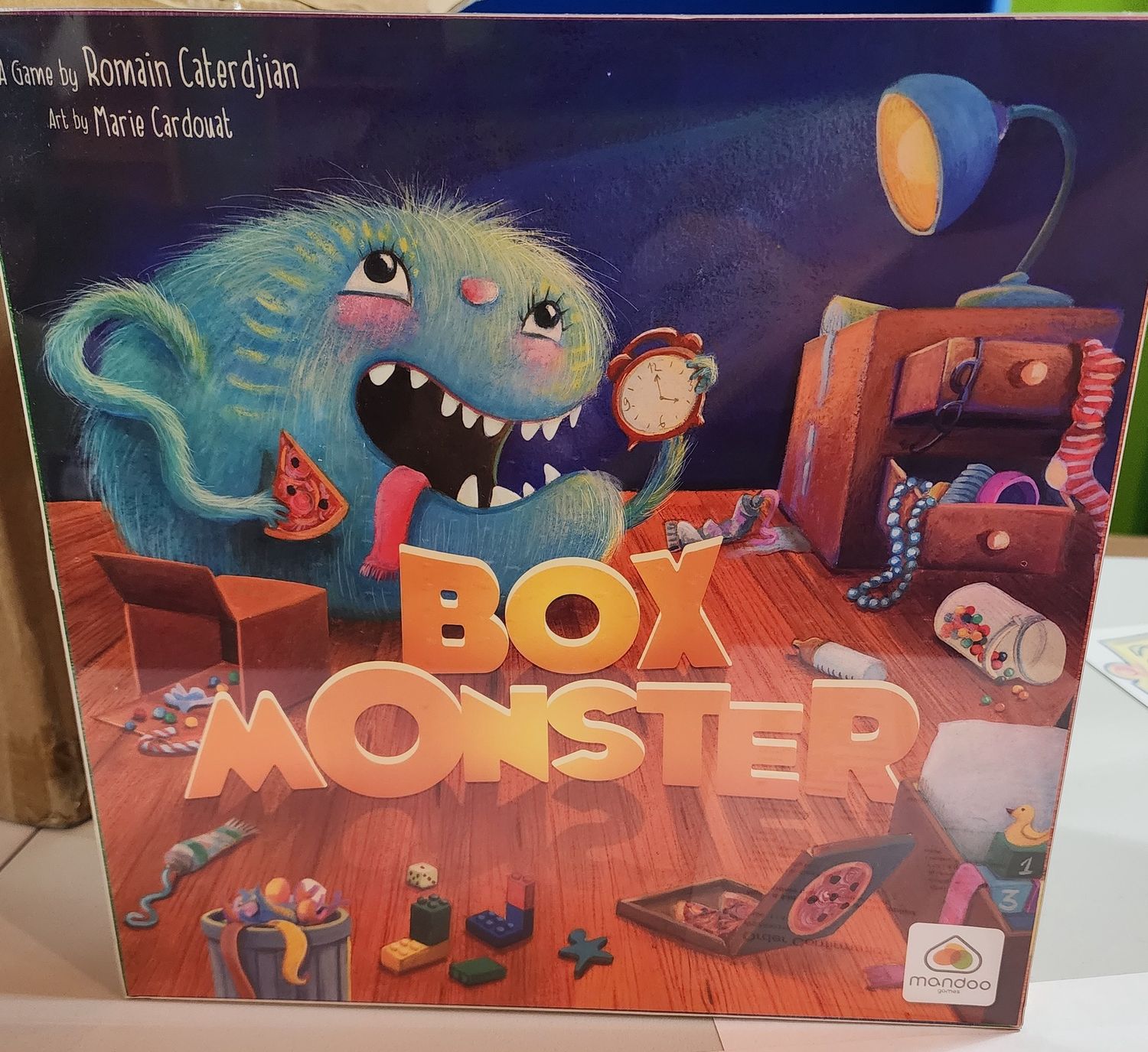 BOX MONSTER