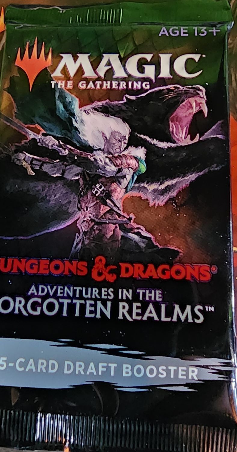 MAGIC THE GATHERING D&amp;D ADVENTURES IN THE FORGOTTEN REALMS 15-CARD DRAFT BOOSTER