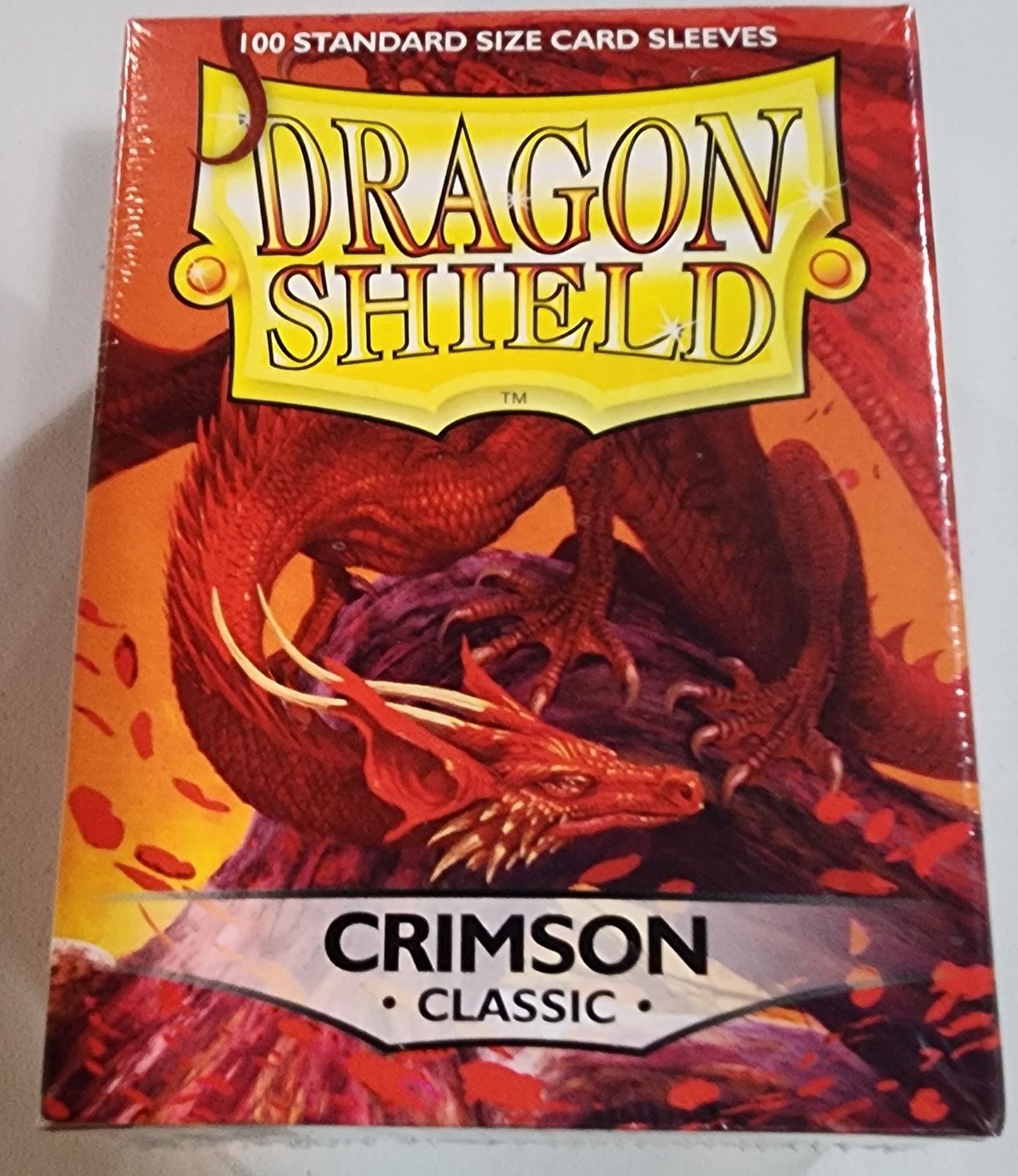 DRAGON SHIELD CLASSIC  CRIMSON
