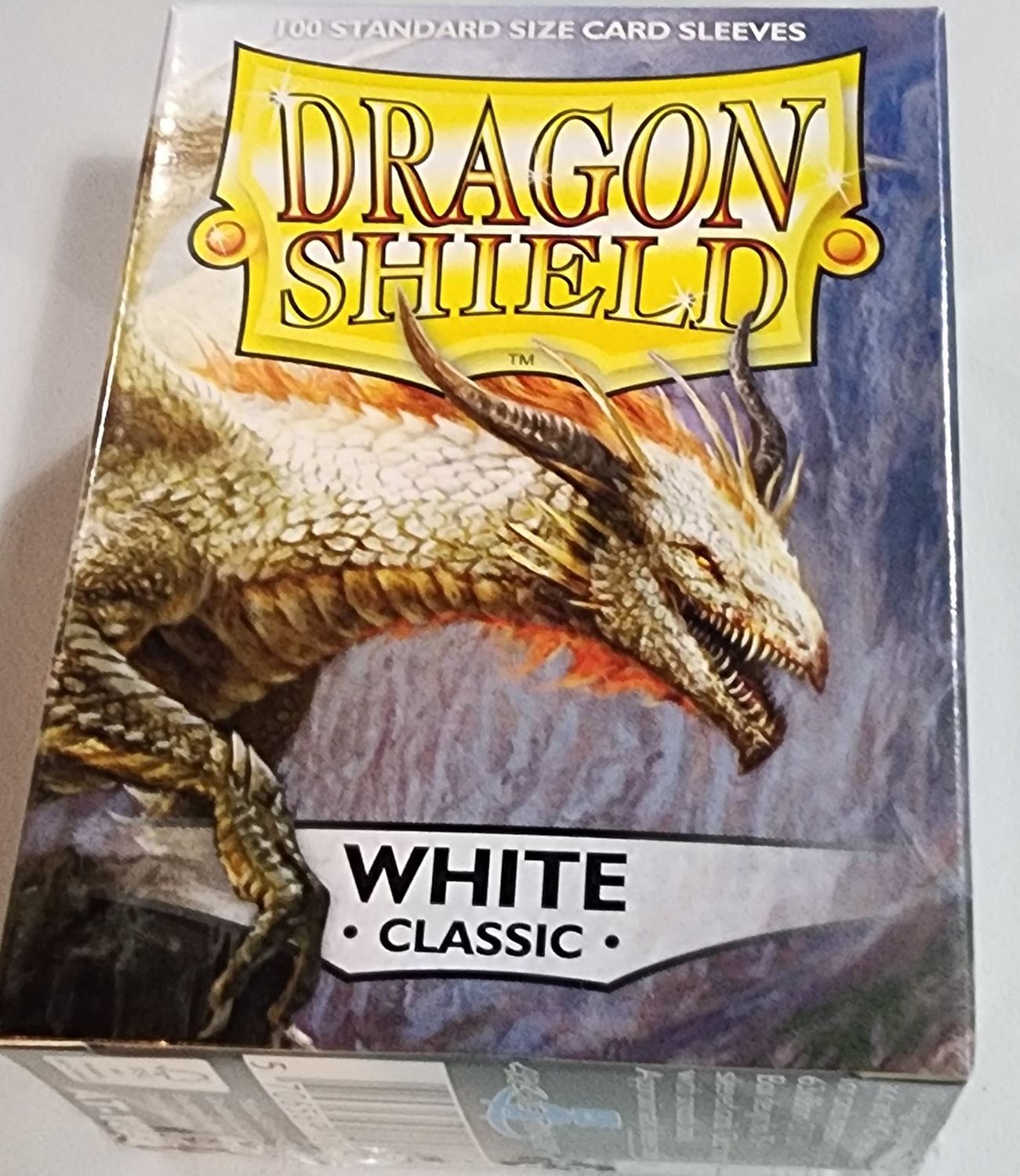 DRAGON SHIELD WHITE CLASSIC