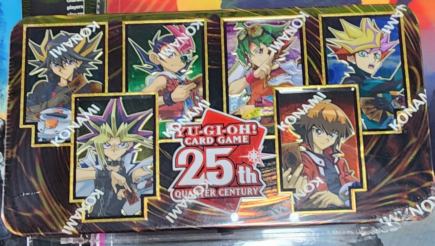 YU-GI-OH! 25TH ANNIVERSARY DUELING HEROES TIN