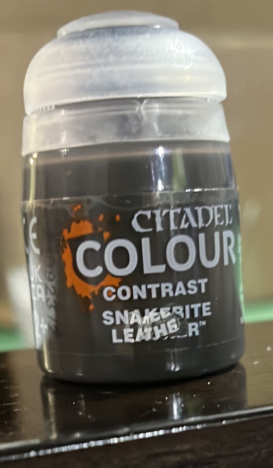 Contrast: Snakebite Leather