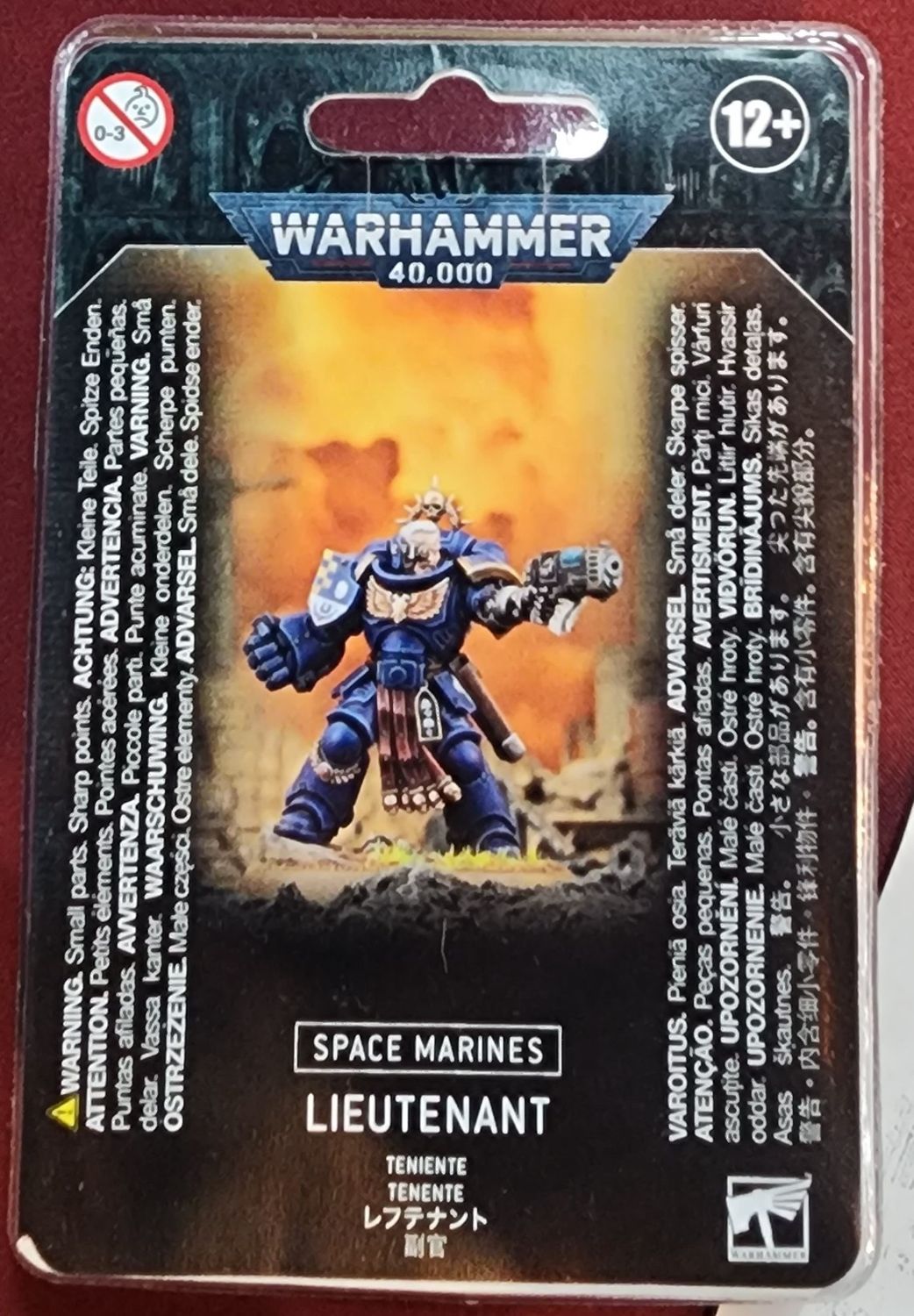 WARHAMMER 40K SPACE MARINES LIEUTENANT