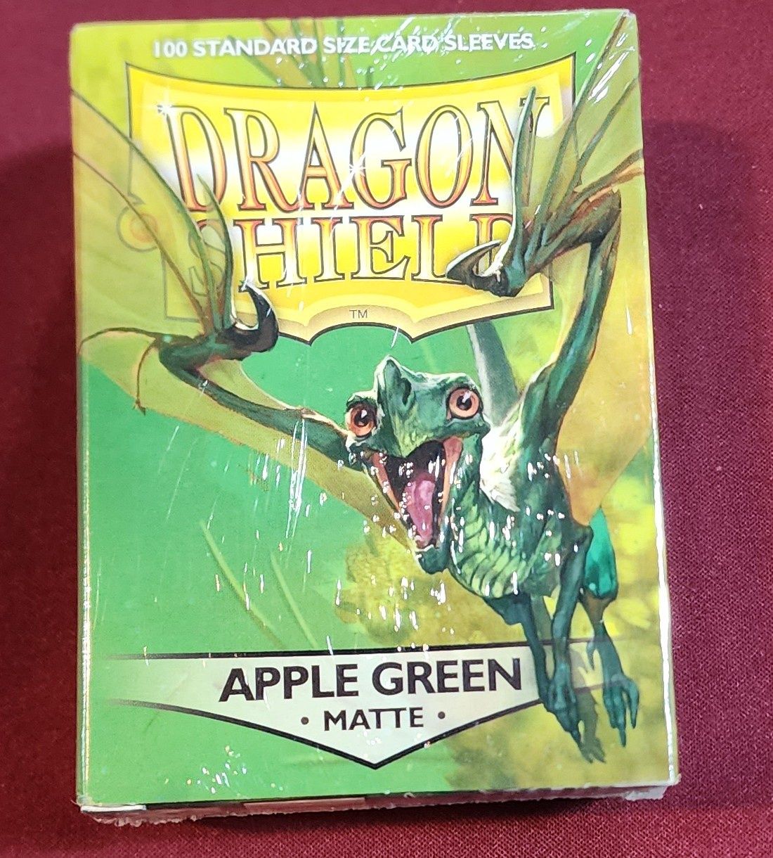 DRAGON SHIELD SLEEVES APPLE GREEN
