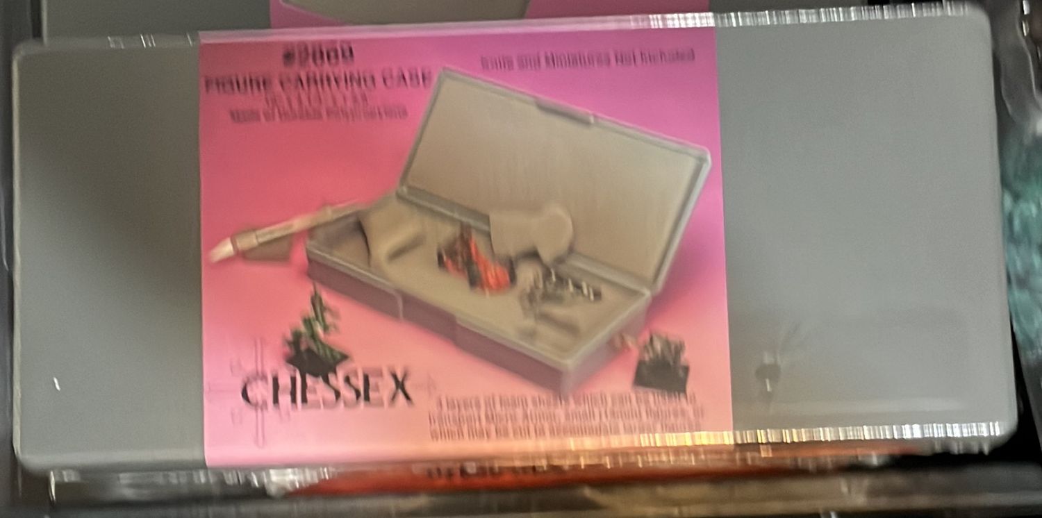 Chessex Figure Carrying Case with Foam Sheets