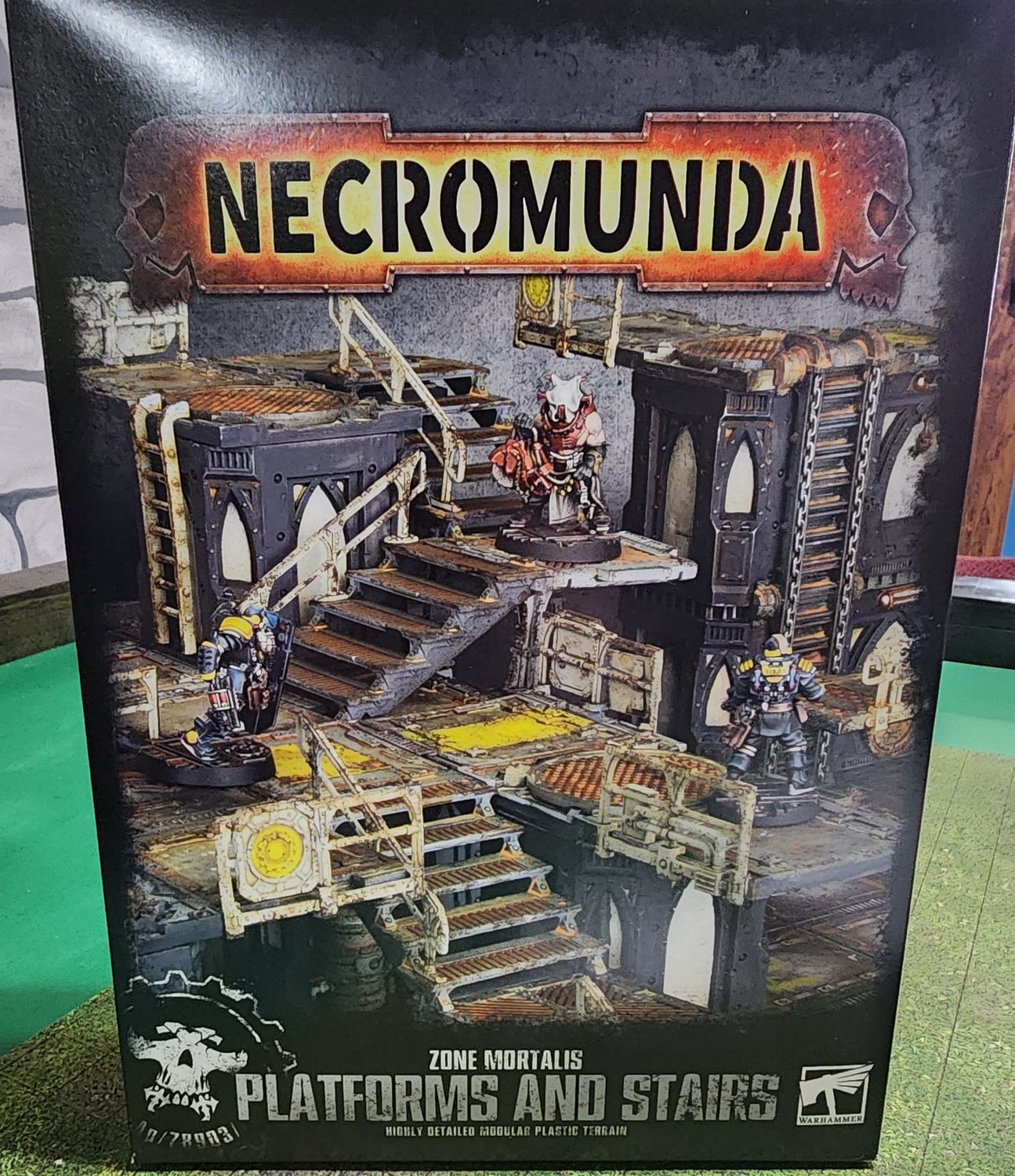 NECROMUNDA ZONE MORTALIS PLATFORMA AND STAIRS