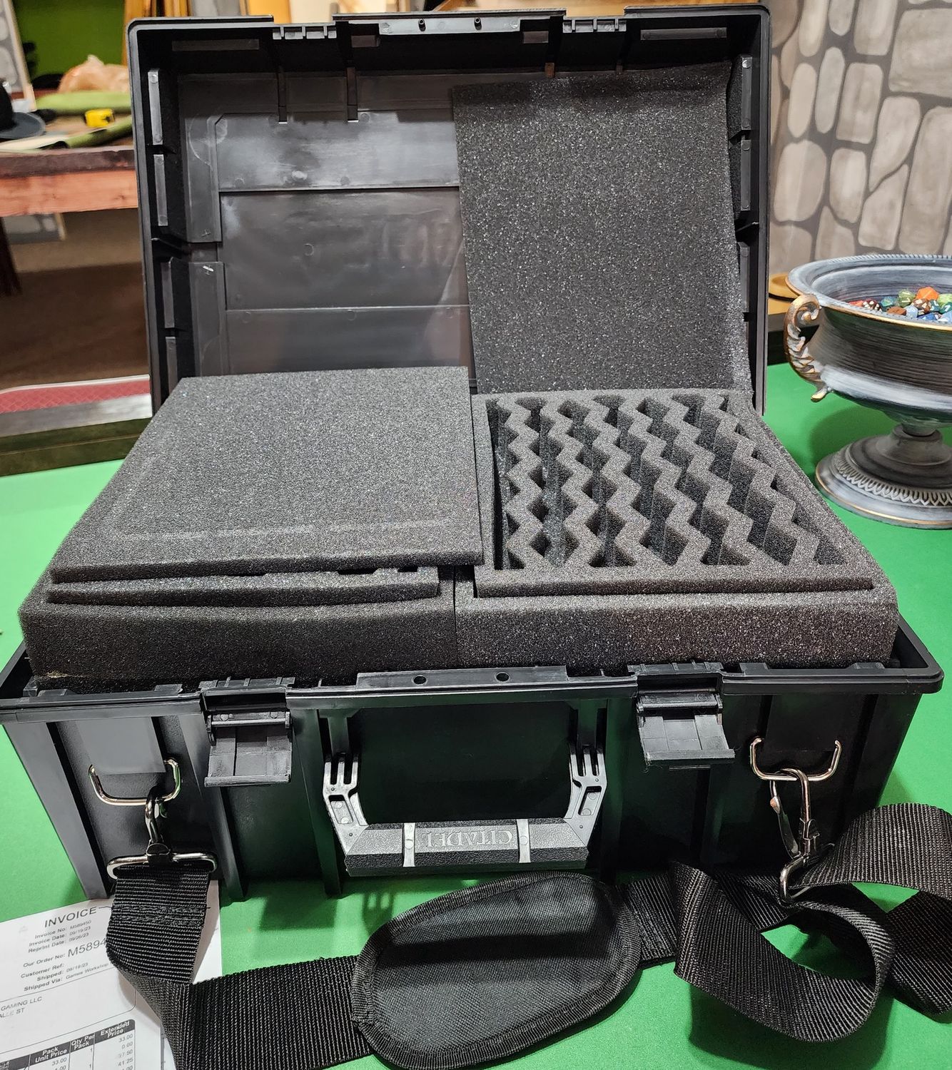CITADEL CRUSADE FIGURE CASE