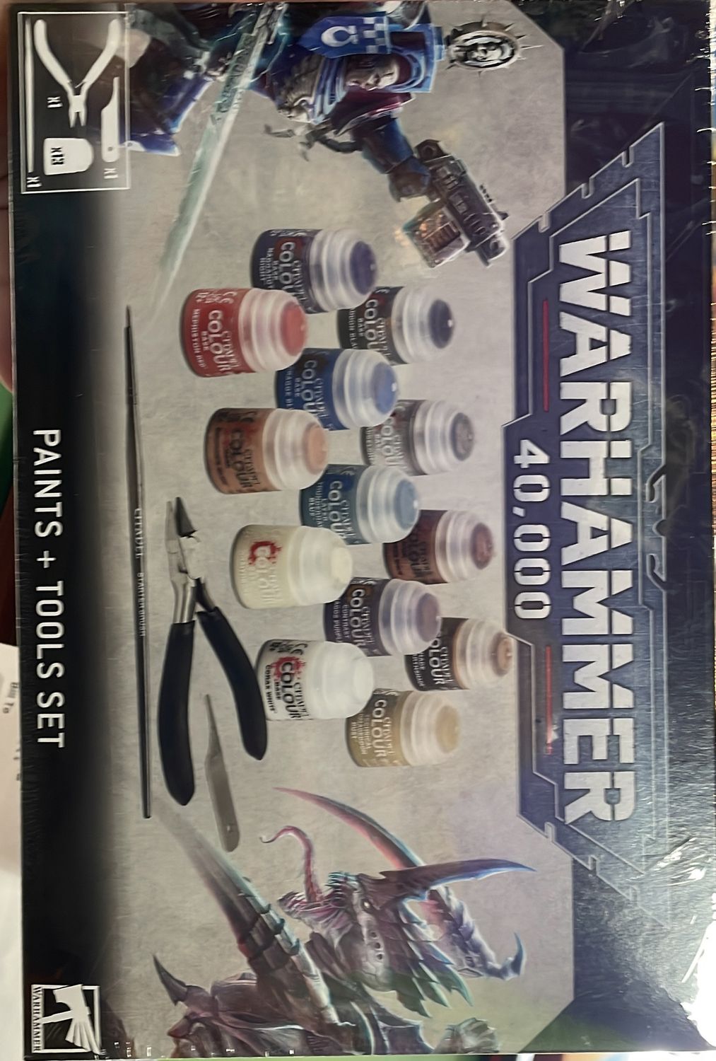 Warhammer 40,000 Paints + Tools Set