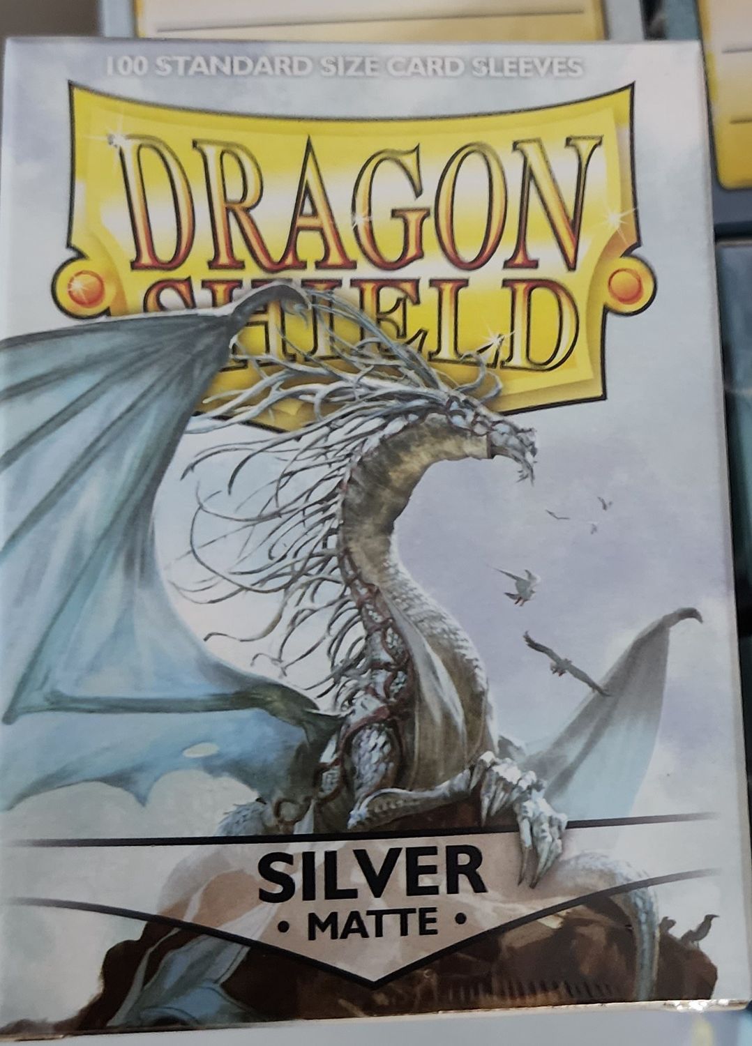 Dragon Shield silver