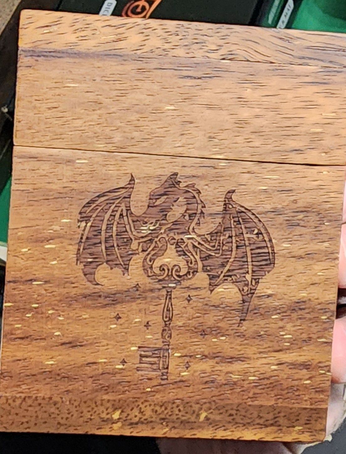 Etched wood Dice box magnetic lid