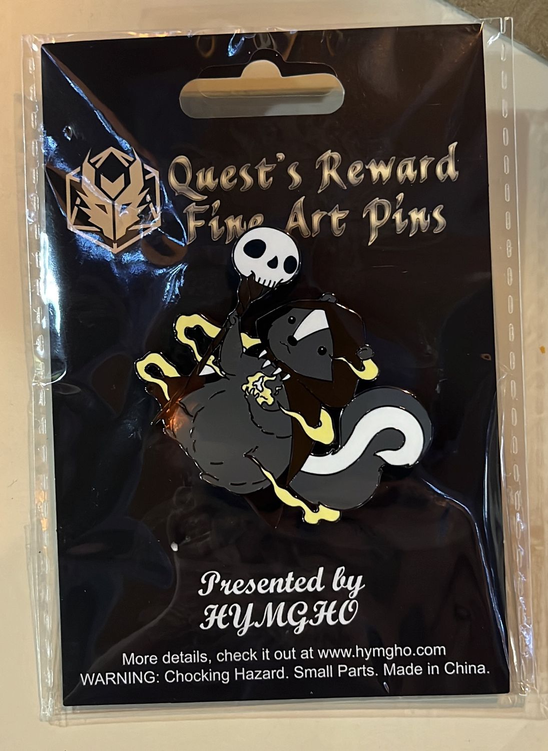 Quest Reward Fine Art Pin — Skunk Warlock