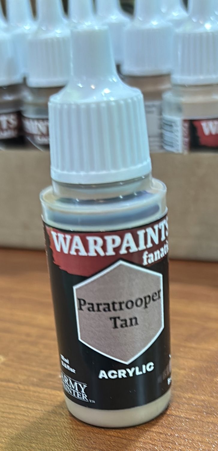 The Army Painter Fanatic: Paratrooper tan