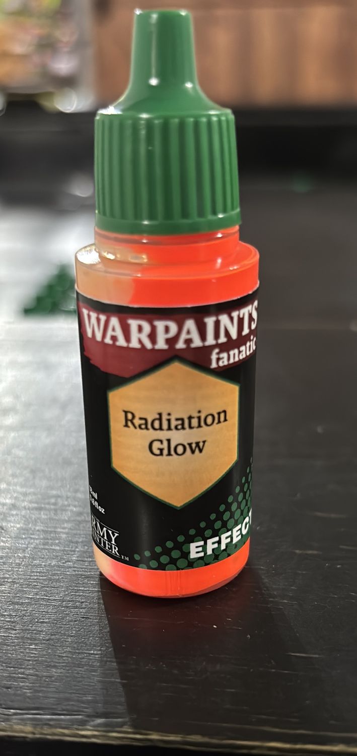 The Army Painter Fanatic: Radiation Glow