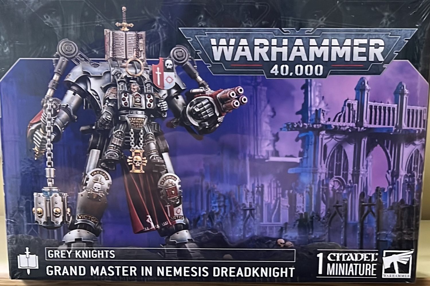 WARHAMMER 40K: GREY KNIGHTS GRAND MASTER IN NEMESIS DREADKNIGHT