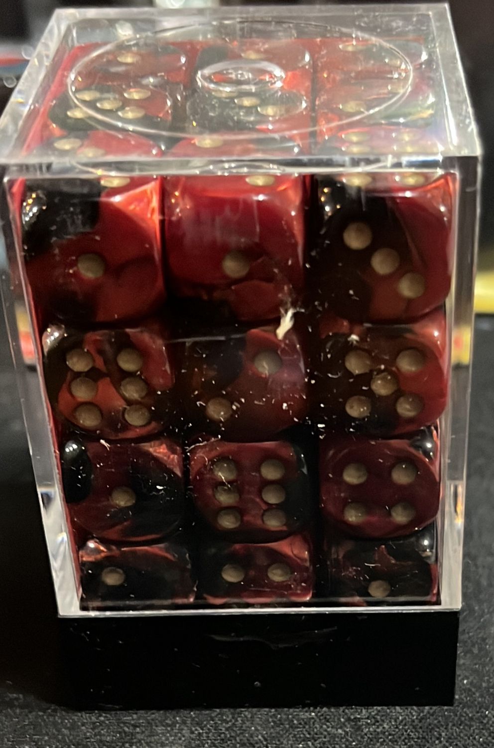 12mm d6 Gemini Red-Black/Gold