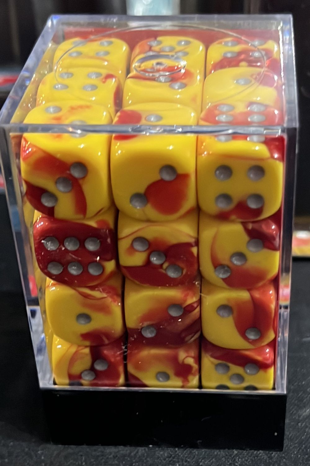 12mm d6 Gemini: Red-Yellow/Silver