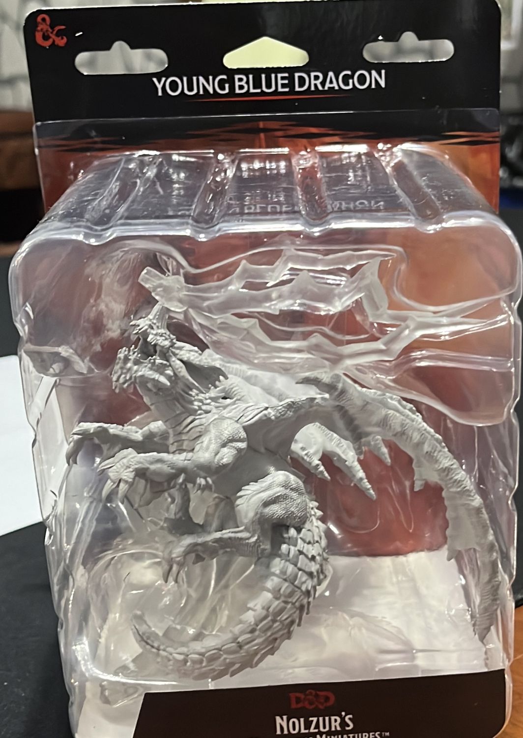 D&amp;D Miniature unpainted - Young Blue Dragon