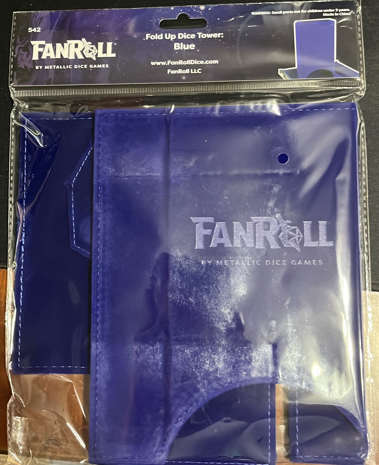 Fold Up Velvet Dice Tower - Blue 