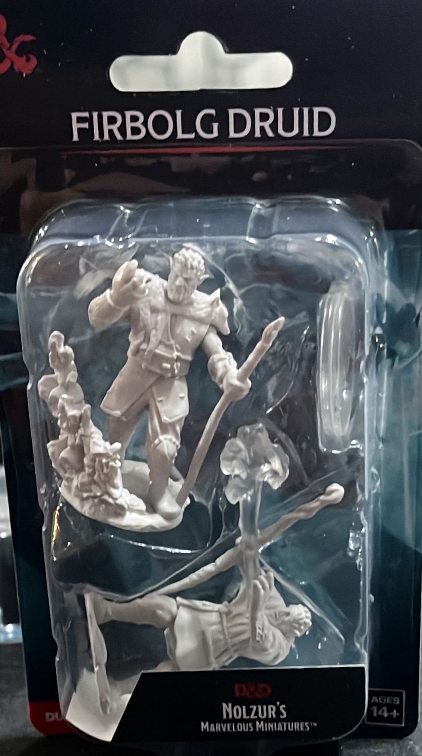 D&amp;D Miniature Nolzur’s unpainted - Firbolg Druid